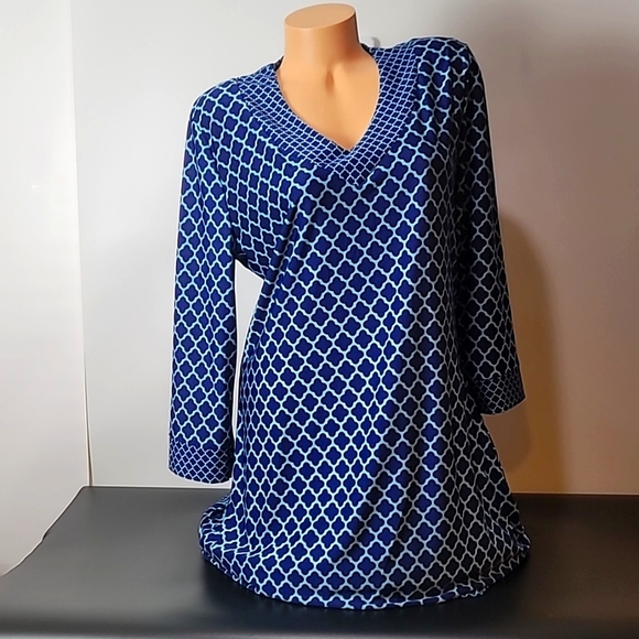 Charlie Paige Tunic V-neck Midi Dress - Picture 4 of 14